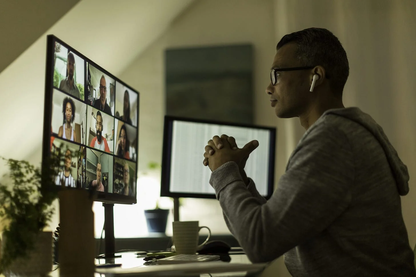 Work from home teams can build social capital, no matter what Google and Apple say | Fortune Work from home teams can build social capital, no matter what Google and Apple say | Fortune